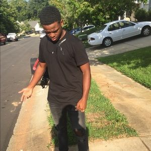 Meet your Posher, Zay